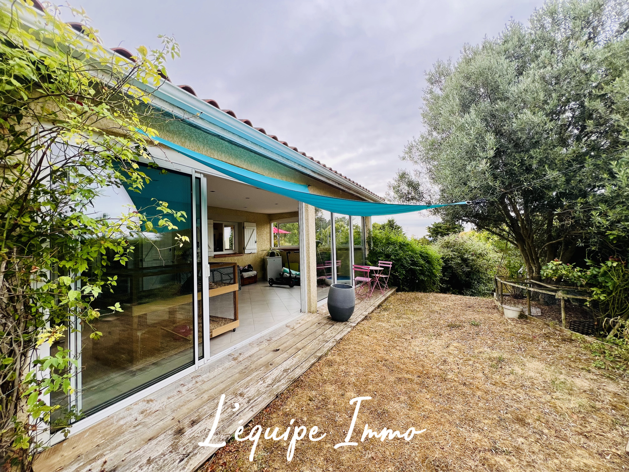 VILLA T4 SUR SOUS SOL - 7000M2 DE TERRAIN VUE PYRENEES