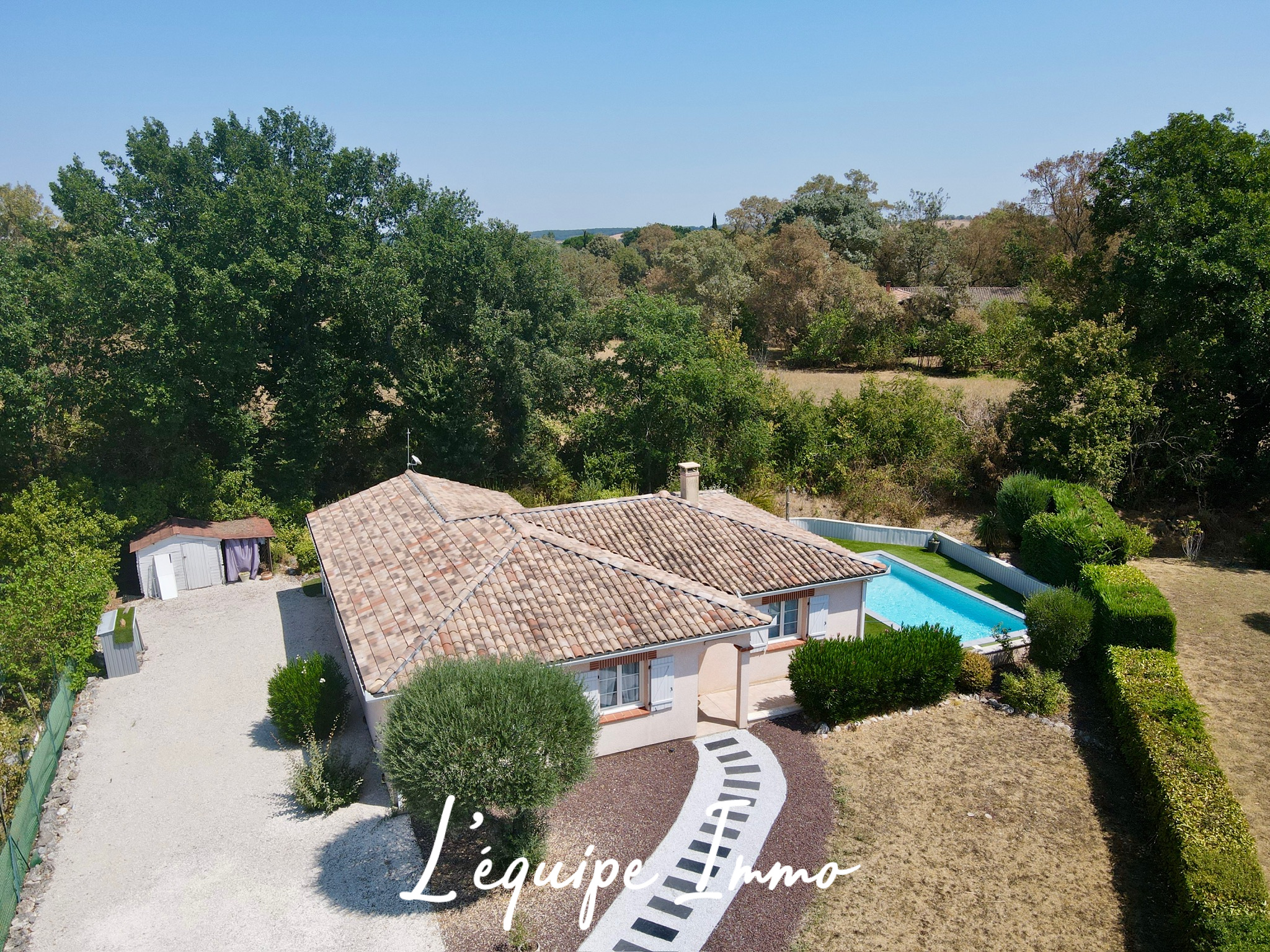 VILLA T5 AVEC PISCINE ET GARAGE DE 20M2