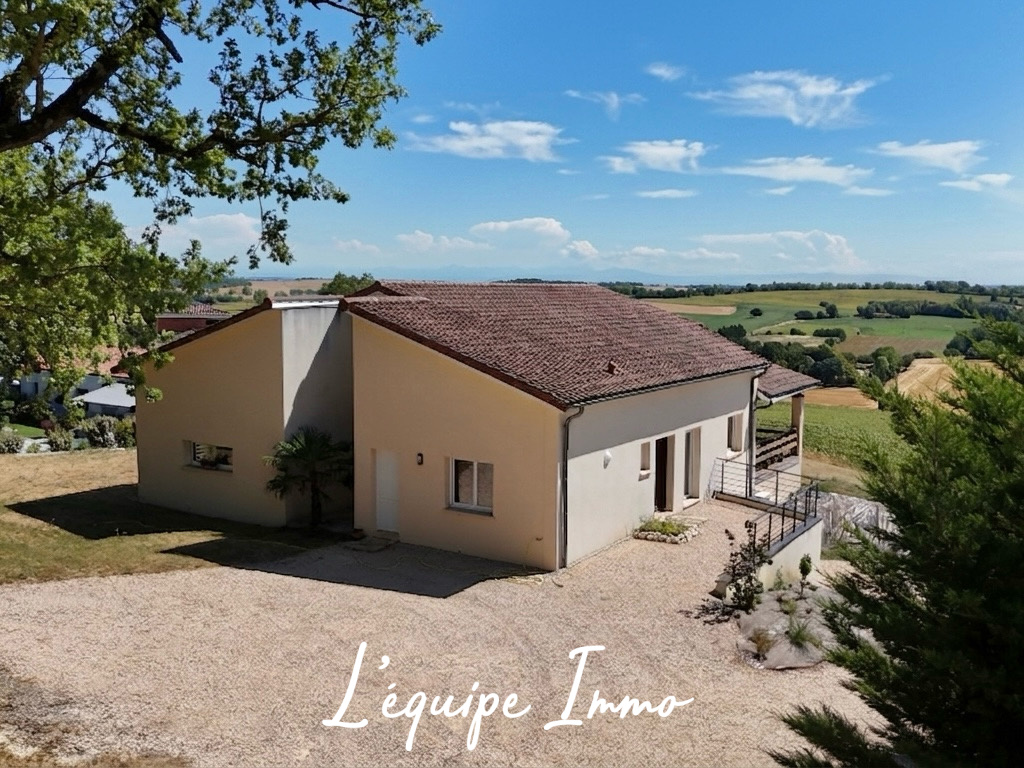 Maison d'architecte avec vue sur les Pyrénées et 3 000 m2 de